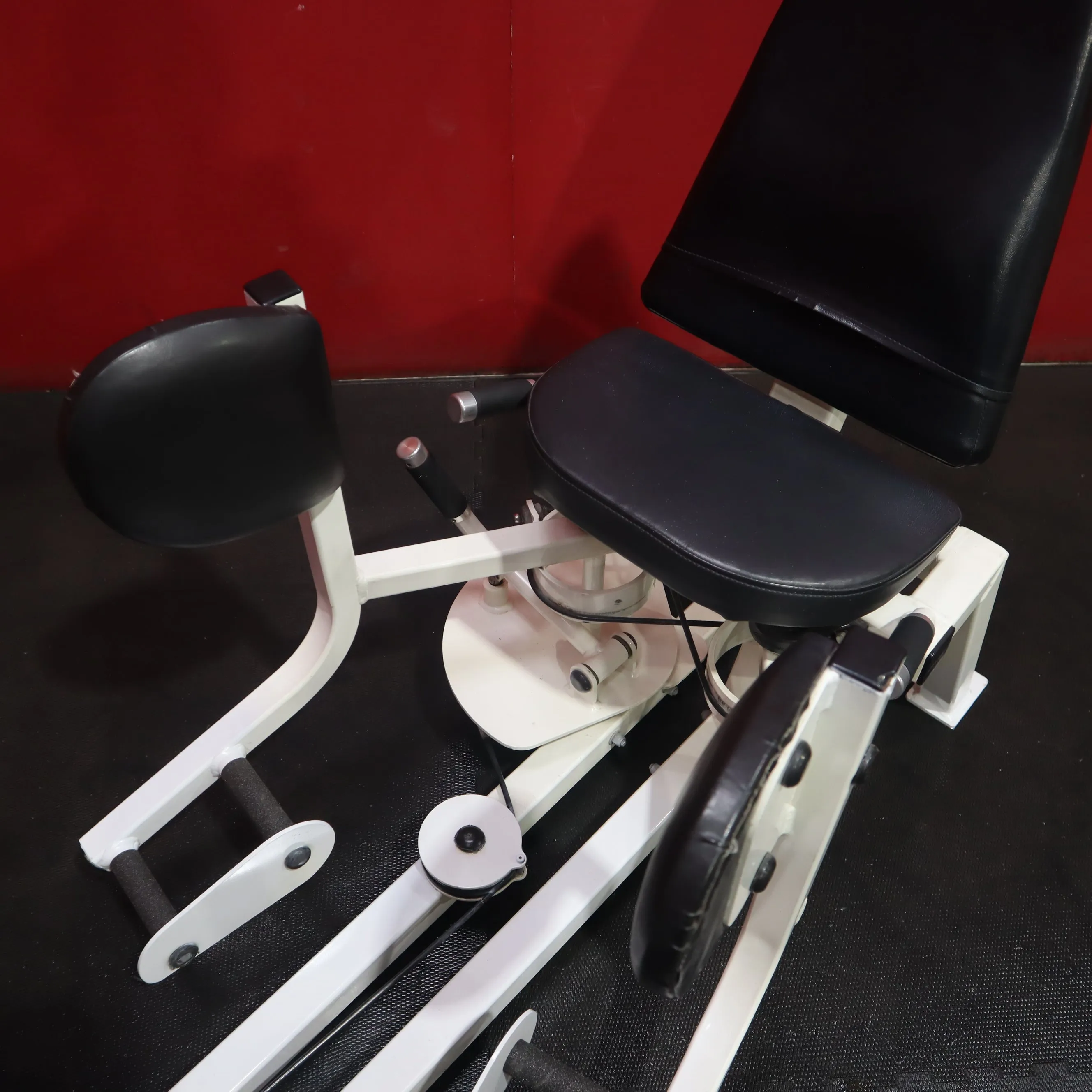 Life Fitness Hip Abductor (Refurbished)